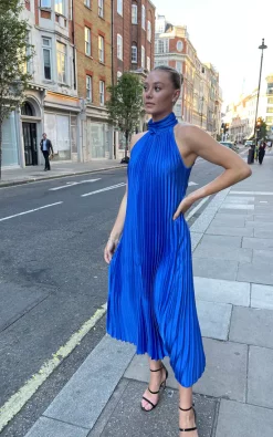 Outlet ✨ YLONDON Plissé Satin Maxi 👗 Dress Giselle In Cobalt Blue 🥰