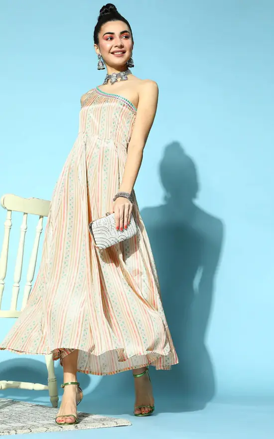 Hot Sale π€© Casually Luxurious CLoset Geometric One Shoulder Maxi π€© 4 Hot Sale π€© Casually Luxurious CLoset Geometric One Shoulder Maxi π€© - Image 2