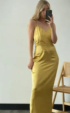 New ⌛ Lola May Gold 90’s Chain Maxi 👗 Dress ⌛