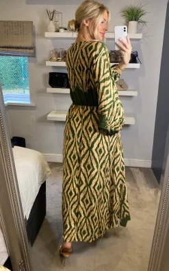 Deals 😉 Belle Love Italy Oversized Curve Penelope Ruffle Balloon Sleeve Shirred Maxi 👗 Dress With Pockets In Green Beige Geo Stripe 🥰 -Alie Street Shop belleloves sasha 06.10.22106