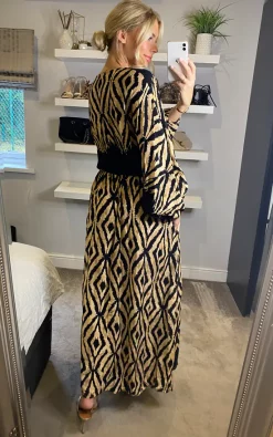 Best reviews of ❤️ Belle Love Italy Oversized Curve Penelope Ruffle Balloon Sleeve Shirred Maxi 👗 Dress With Pockets In Black Beige Geo Stripe ✔️ -Alie Street Shop belleloves sasha 06.10.229