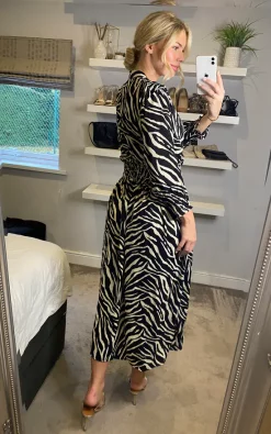 Promo 🔥 LOVE SUNSHINE Zebra Print Shirred Wasit Midmaxi 👗 Dress 🤩 -Alie Street Shop sasha lovesunshine 13.10.2256