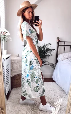 Discount π D.Anna V Neck Botanical Leaf Print Maxi π Dress With Smock Waist π 8 Discount π D.Anna V Neck Botanical Leaf Print Maxi π Dress With Smock Waist π -Alie Street Shop unnamed file 1169