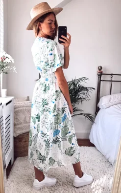 Discount π D.Anna V Neck Botanical Leaf Print Maxi π Dress With Smock Waist π 9 Discount π D.Anna V Neck Botanical Leaf Print Maxi π Dress With Smock Waist π -Alie Street Shop unnamed file 1170
