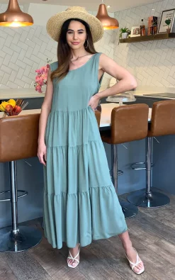 Best reviews of 🌟 Blue Vanilla Beatrice Tiered Smock 👗 Dress In Khaki ✔️ -Alie Street Shop unnamed file 1232