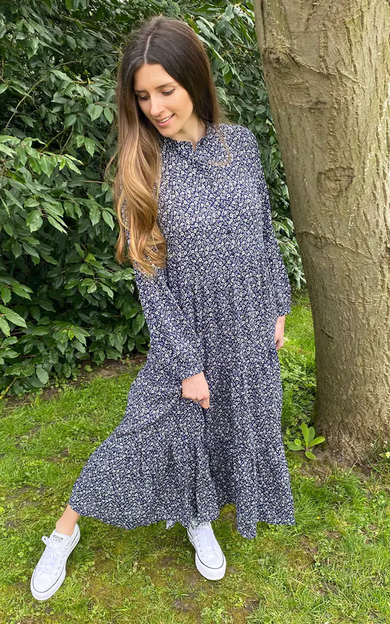 Cheap β¨ Mychicwardrobe Lula Smock π Dress In Navy Floral π₯° 6 Cheap β¨ Mychicwardrobe Lula Smock π Dress In Navy Floral π₯° - Image 4
