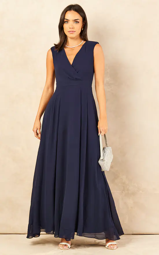 Best Sale π€© Skirt And Stiletto Navy Chiffon Bridesmaid Maxi π Dress π― 3 Best Sale π€© Skirt And Stiletto Navy Chiffon Bridesmaid Maxi π Dress π―