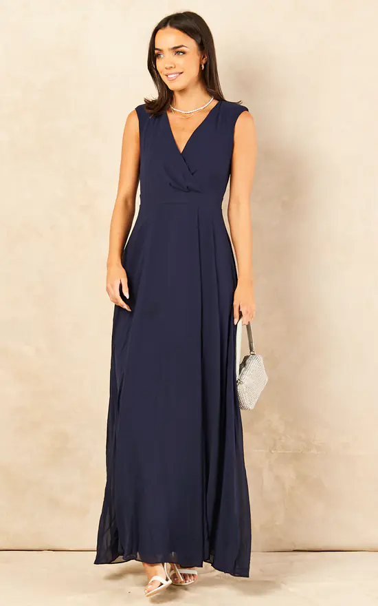 Best Sale π€© Skirt And Stiletto Navy Chiffon Bridesmaid Maxi π Dress π― 5 Best Sale π€© Skirt And Stiletto Navy Chiffon Bridesmaid Maxi π Dress π― - Image 3