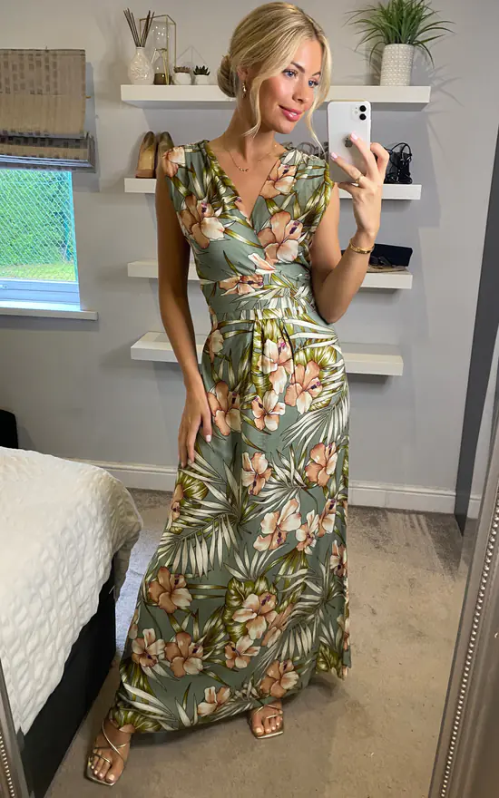 Flash Sale π Ruby Rocks Martini Maxi π Dress Rainforest Chilled Green Blush β€οΈ 5 Flash Sale π Ruby Rocks Martini Maxi π Dress Rainforest Chilled Green Blush β€οΈ - Image 3