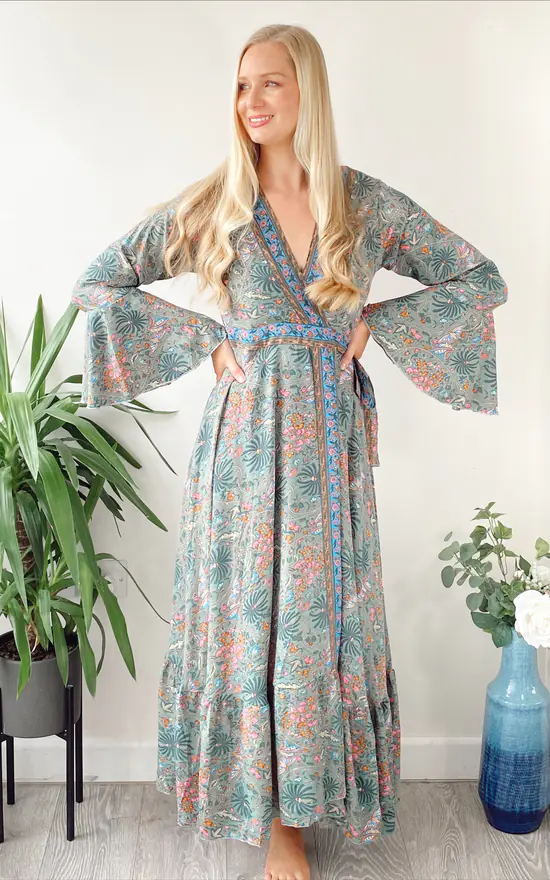 Deals β LEONORA GYPSY Ophelia Green Silk Wrap Boho Maxi π Dress π 3 Deals β LEONORA GYPSY Ophelia Green Silk Wrap Boho Maxi π Dress π