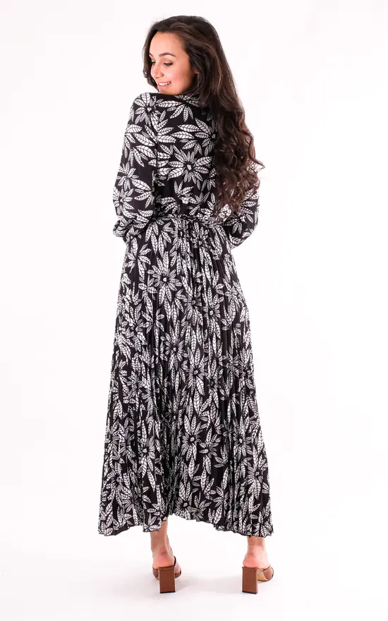 Flash Sale π Pinstripe Leaf Print V Neck Wrap Maxi π Dress In Black β 4 Flash Sale π Pinstripe Leaf Print V Neck Wrap Maxi π Dress In Black β - Image 2