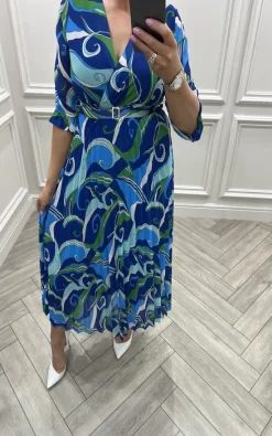 Flash Sale 🔥 Want That Trend Bethany Blue Abstract Midi 👗 Dress 🥰