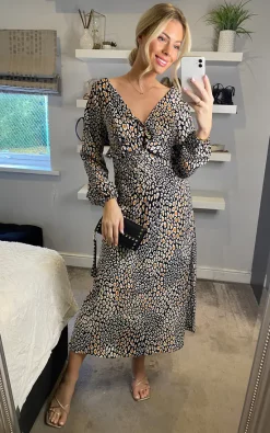 Outlet ✔️ D.Anna Long Sleeves V Neck Leopard Maxi 👗 Dress With Frill Detail In Multicolour 💯