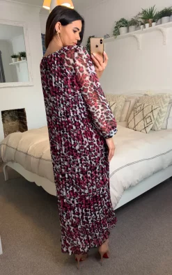 Hot Sale 🎁 CY Boutique Full Length Pleated Maxi 👗 Dress With Long Sleeves In Red Leopard Print 🥰 -Alie Street Shop unnamed file 3582