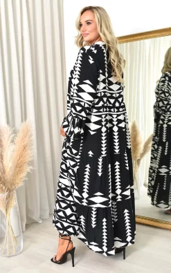 Brand new 🎉 IKRUSH Camilla Button Down Printed Maxi 👗 Dress In Black ✔️ -Alie Street Shop unnamed file 48